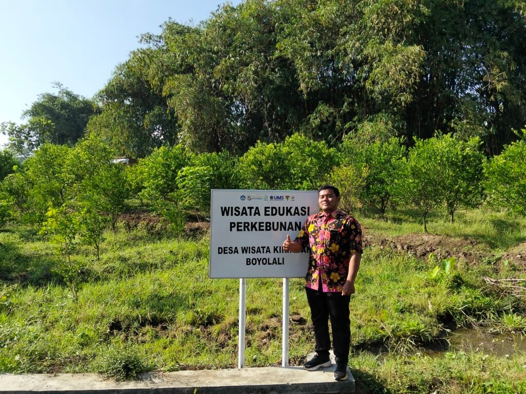 wisata perkebunan desa kiringan